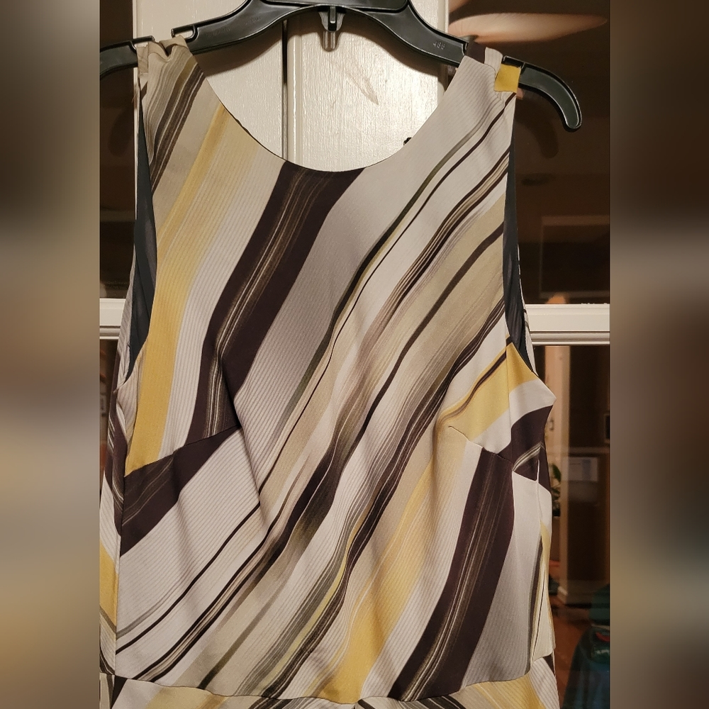 Dress - Picture 2 of 6